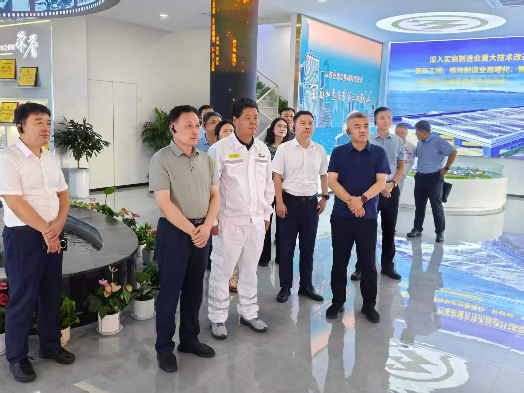 省国动办党组书记、常务副主任赵庆平到威海市调研国防动员工作